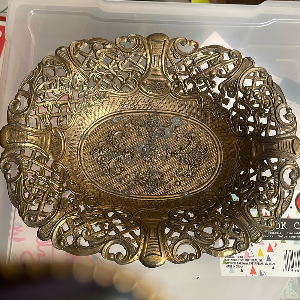 Vintage Italy oval brass/metal bowl.